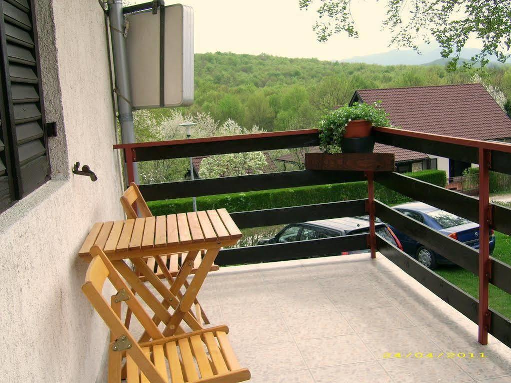 Vila Vuk Plitvicka Jezera Luaran gambar